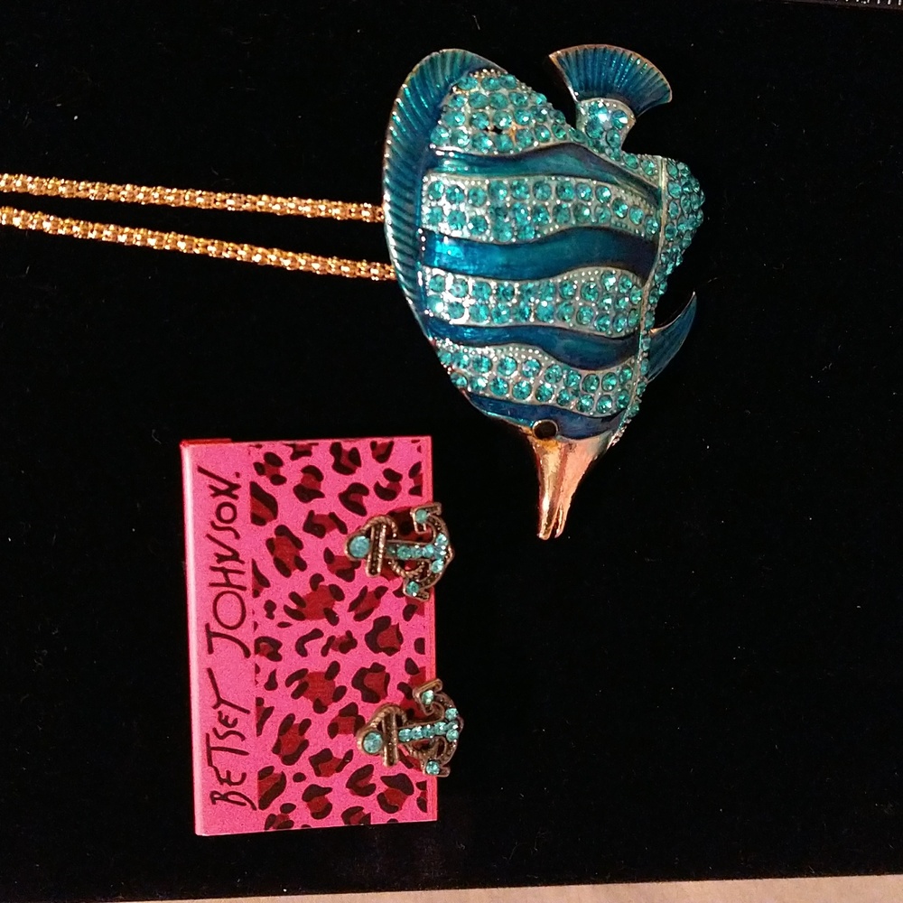 Fish Pendant with Anchor Earrings